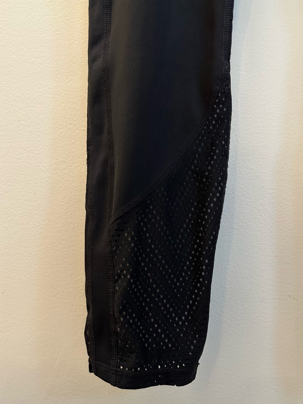 Athleta High Rise Precision 7/8 Tight Legging Black Medium - Picture 5 of 12